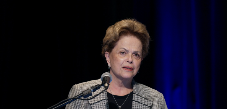 Dilma diz que ‘SUS Inteligente’ é marco histórico para o Brasil e para o Banco dos BRICS