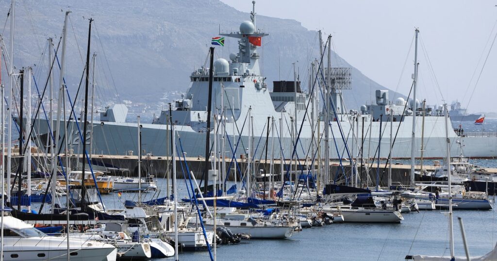 Rusia se unió a China e Irán en los ejercicios militares que realizan en Sudáfrica