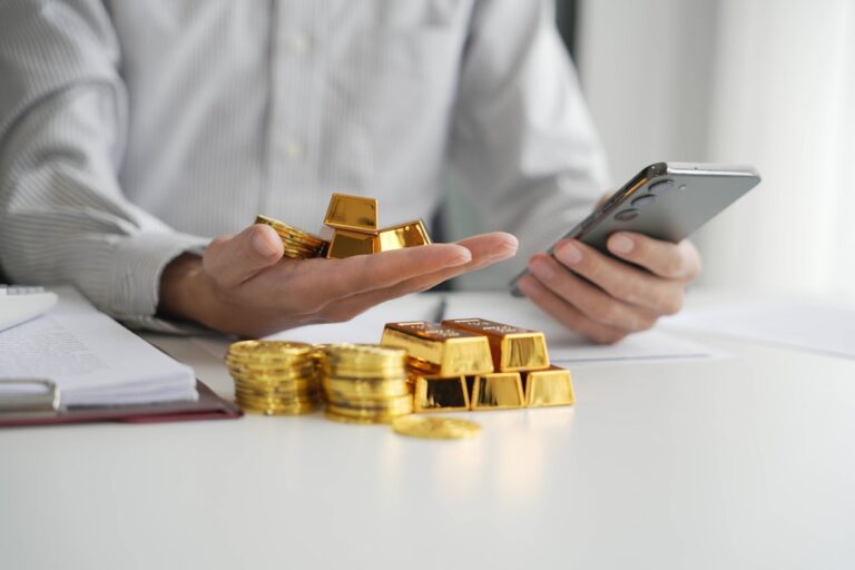 Turbulenzen beschleunigen Abkopplung vom Dollar