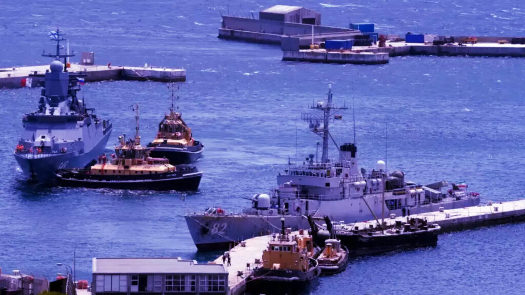 BRICS नौसैनिक अभ्यास पर बवाल, दक्षिण अफ्रीकी सेना ने राष्ट्रपति से की 'बगावत'! भारत ने बनाई थी दूरी