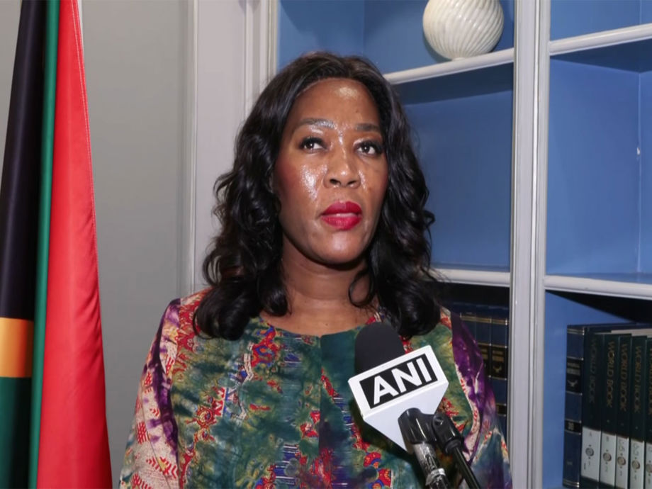 SA hails 'pharmacy of the world' India for Ebola aid; confirms Ramaphosa BRICS visit