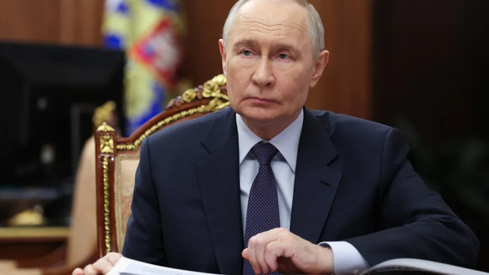 Putin defende reforço das capacidades do Novo Banco de Desenvolvimento