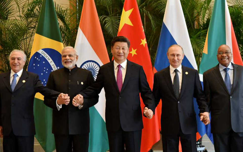 Primeiro-ministro indiano pede aos BRICS um roteiro para reformar a governação mundial
