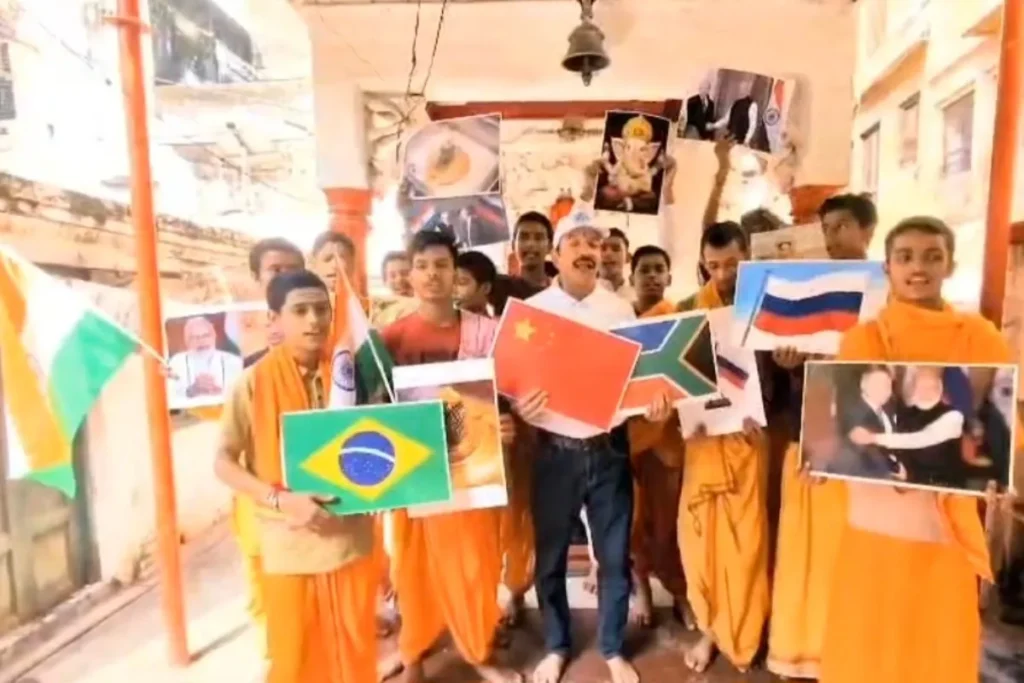 BRICS सम्मेलन की सफलता पर काशी में विशेष पूजा, वैदिक मंत्रोच्चार के साथ बाबा विश्वनाथ-मां गंगा का जताया आभार