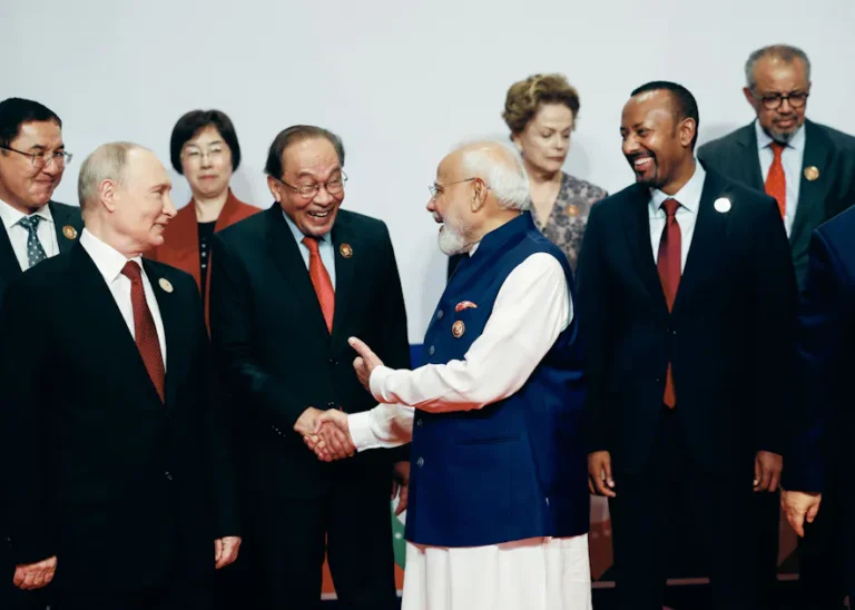 Indischer Geopolitik-Experte: „Brics ist keine Allianz - aber Washington könnte eine daraus machen“