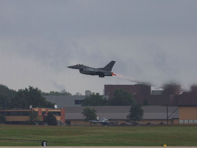Alarm over increase in global military spend