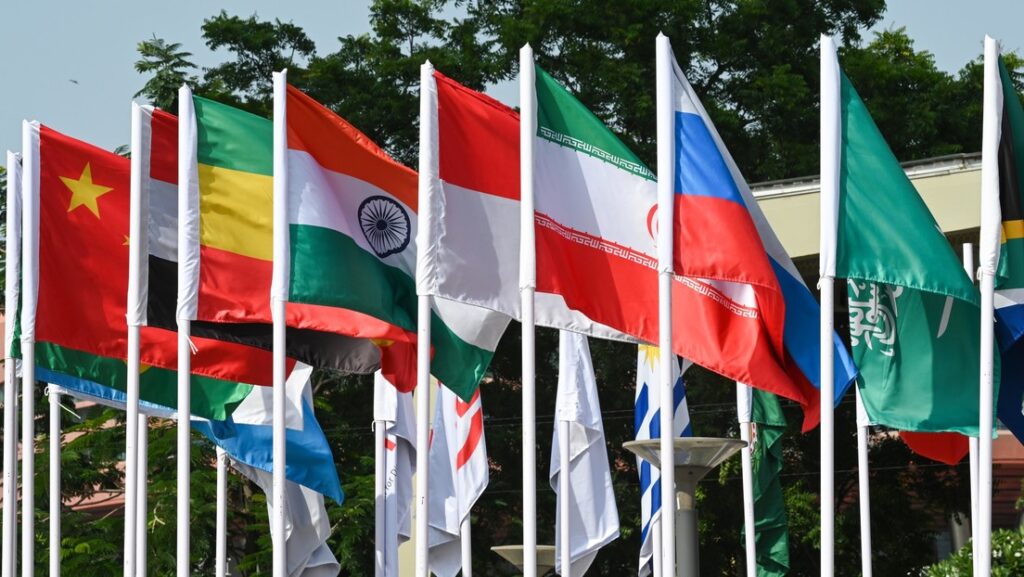 Kremlin: Los países BRICS debatirán cómo garantizar las liquidaciones mutuas ante presiones y restricciones